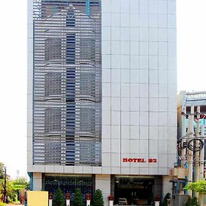 Hotel 82